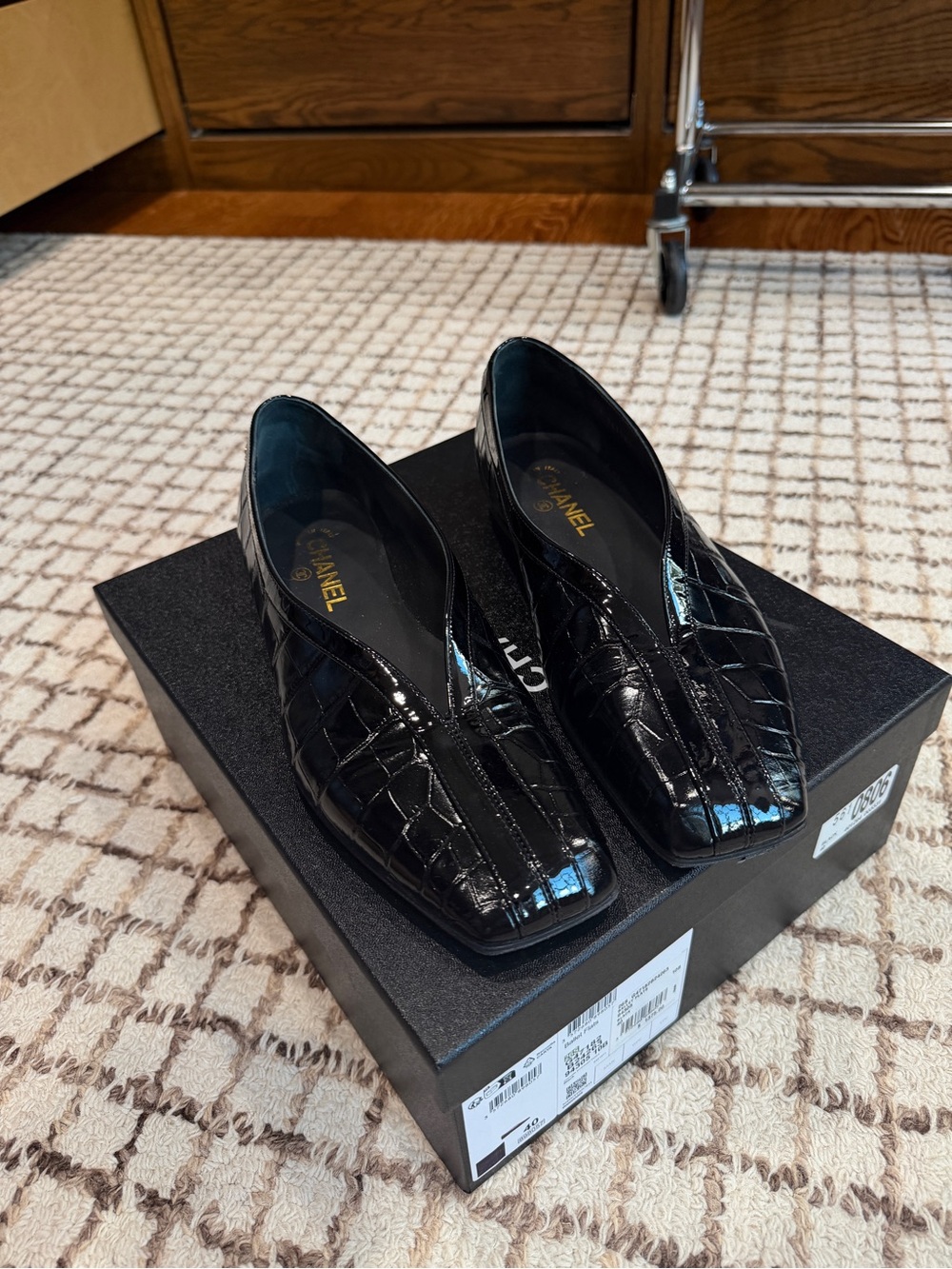 CHANEL Black Patent Croc-Embossed Square-Toe Loafers SZ 40
